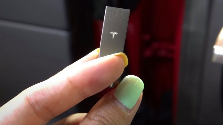 Tesla Model Y USB Drive